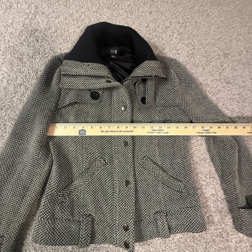 Forever 21 Tweed Houndstooth Fitted Tailored Wool-Blend Jacket – Size Medium - Picture 4 of 8